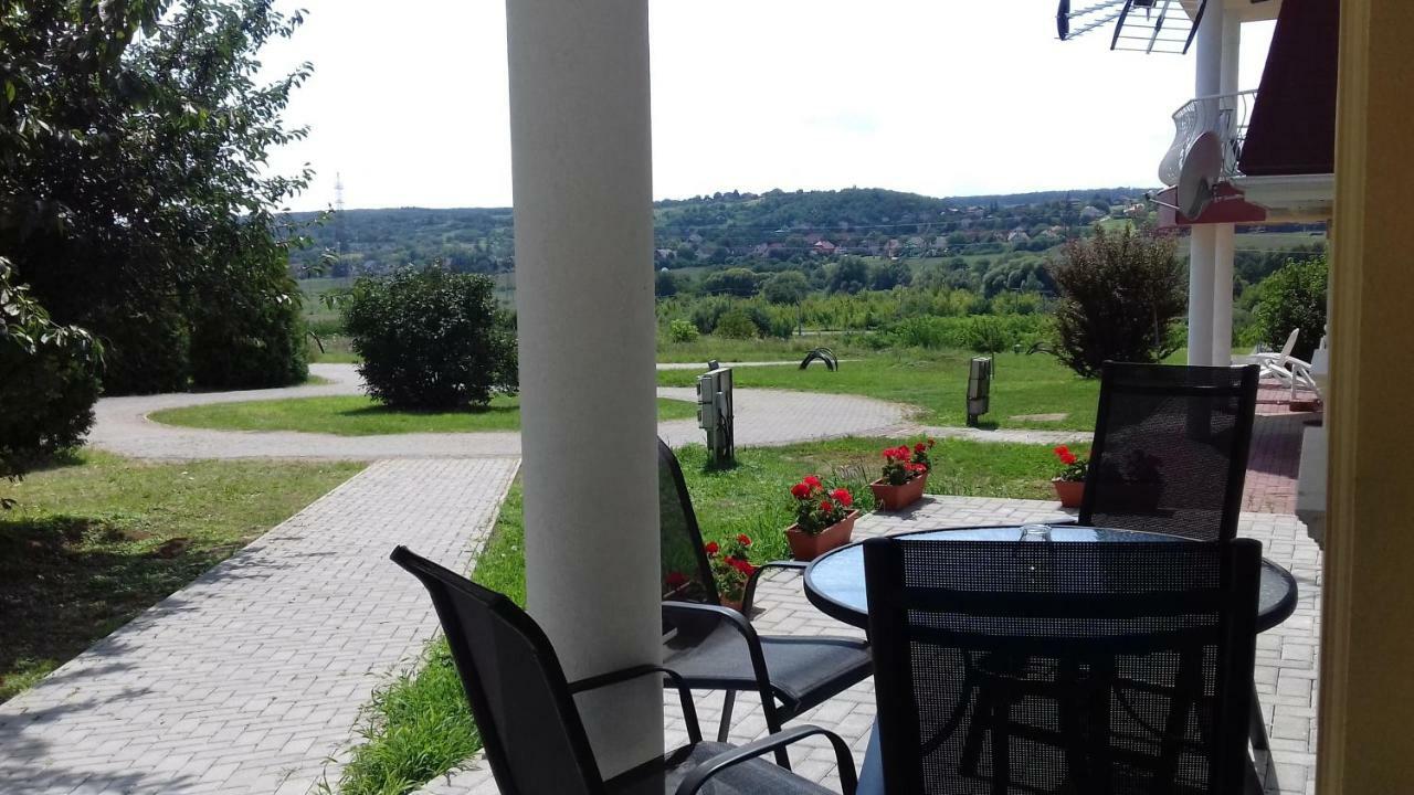 Benelise Apartman Хевіз Екстер'єр фото